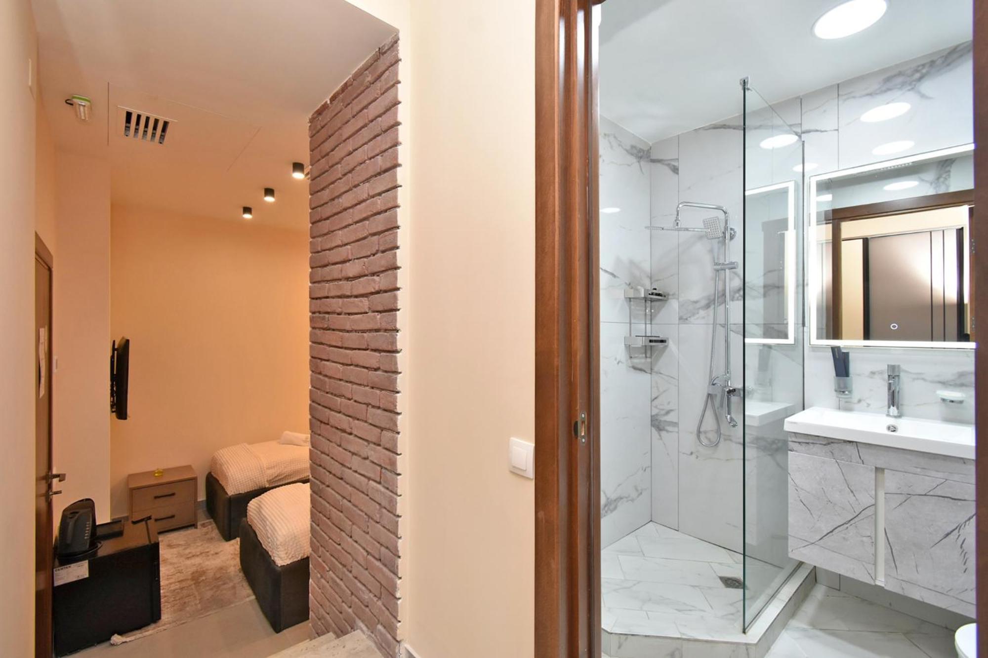 Avenue 23 Boutique Hotel Yerevan Bagian luar foto